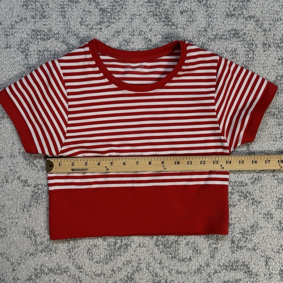 Offline by Aerie Striped Cropped Short Sleeve Shirt Women's‎ Size Small - Picture 3 of 8